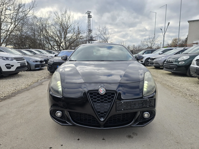 Alfa Romeo Giulietta 1.4i 120к.с Фабрична газ - автомобили, коли, обяви за нови и употребявани 4