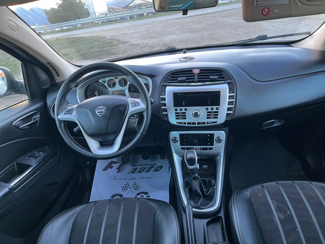 Alfa Romeo Giulietta 1.6M-JET-105-LED-ITALIA - автомобили, коли, обяви за нови и употребявани 7