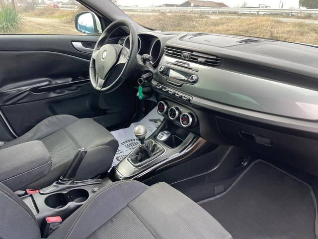 Alfa Romeo Giulietta 2.0jTD-170-ITALIA - автомобили, коли, обяви за нови и употребявани 4