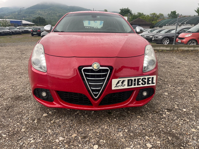 Alfa Romeo Giulietta 1.6m-jet-ITALIA - автомобили, коли, обяви за нови и употребявани 1