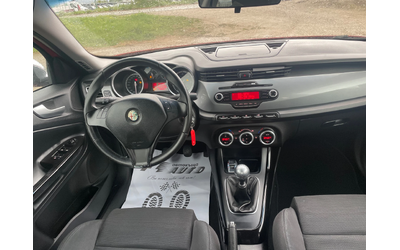 Alfa Romeo Giulietta 1.6m-jet-ITALIA - автомобили, коли, обяви за нови и употребявани 6