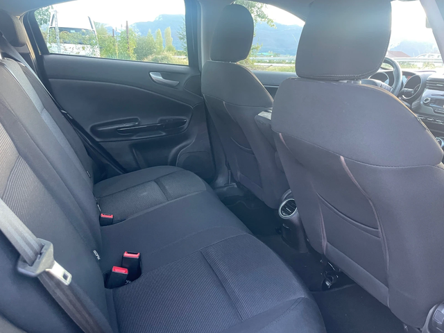 Alfa Romeo Giulietta 1.4I-GAS-ITALIA - автомобили, коли, обяви за нови и употребявани 4