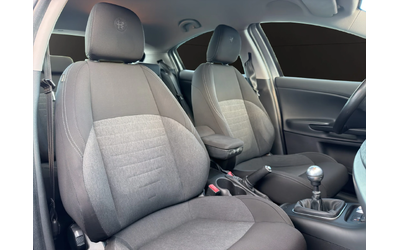 Alfa Romeo Giulietta 1.4i TURBO - автомобили, коли, обяви за нови и употребявани 10