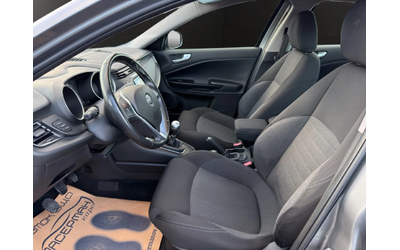 Alfa Romeo Giulietta 1.4i TURBO - автомобили, коли, обяви за нови и употребявани 6