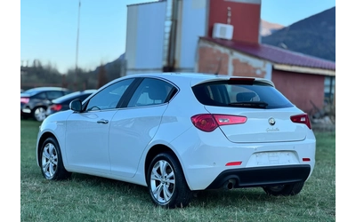 Alfa Romeo Giulietta 1.4T~120hp~LPG! - автомобили, коли, обяви за нови и употребявани 6