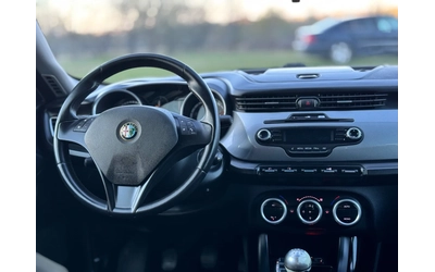 Alfa Romeo Giulietta 1.4T~120hp~LPG! - автомобили, коли, обяви за нови и употребявани 9