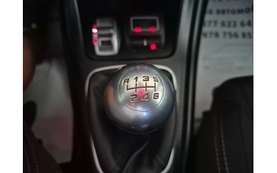 Alfa Romeo Giulietta 1.4T БЕНЗИН/ГАЗ - автомобили, коли, обяви за нови и употребявани 15