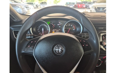 Alfa Romeo Giulietta 1.4T БЕНЗИН/ГАЗ - автомобили, коли, обяви за нови и употребявани 16