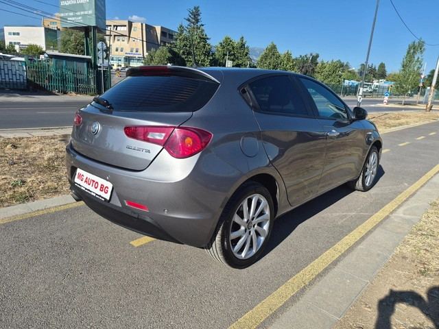 Alfa Romeo Giulietta 1.4T БЕНЗИН/ГАЗ - автомобили, коли, обяви за нови и употребявани 5