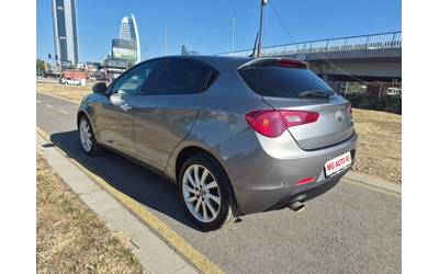 Alfa Romeo Giulietta 1.4T БЕНЗИН/ГАЗ - автомобили, коли, обяви за нови и употребявани 6