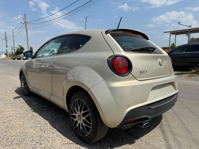 Alfa Romeo MiTo 1, 400 EURO5 - автомобили, коли, обяви за нови и употребявани 3