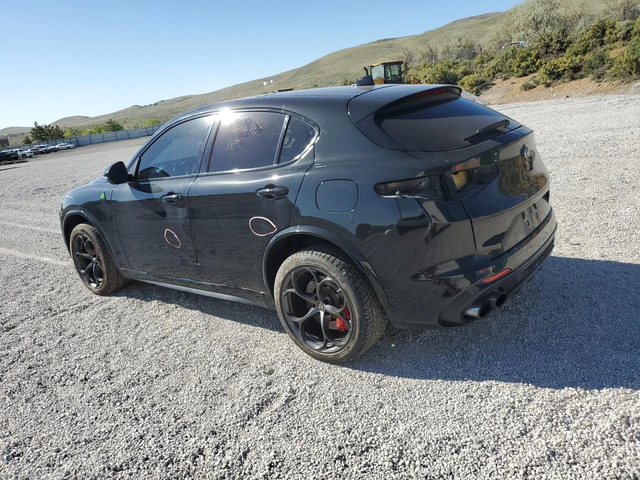 Alfa Romeo Stelvio QUADRIFOGLIO* КЛИП НА МОТОР* АВТО КРЕДИТ - автомобили, коли, обяви за нови и употребявани 3