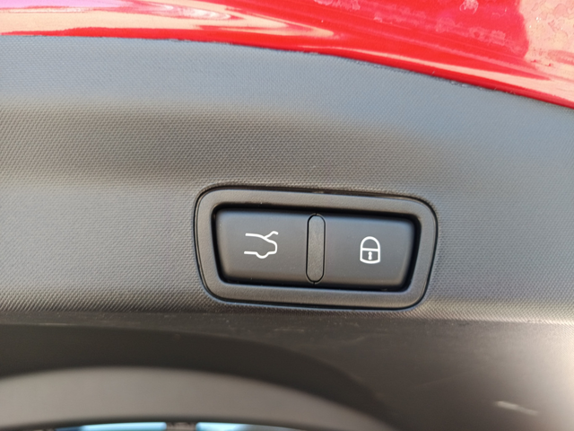 Alfa Romeo Stelvio - автомобили, коли, обяви за нови и употребявани 18