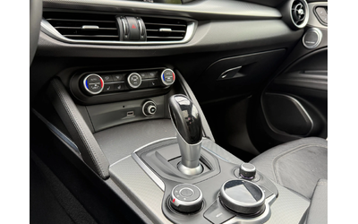 Alfa Romeo Stelvio Q4 - автомобили, коли, обяви за нови и употребявани 13