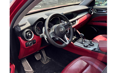 alfa-romeo-stelvio-2-0l-4cyl-awd - 4