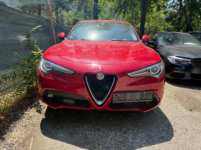 Alfa Romeo Stelvio 2.2 Q4 210kc - автомобили, коли, обяви за нови и употребявани 1