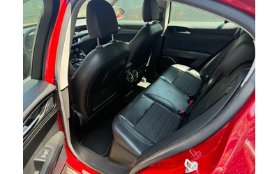 Alfa Romeo Stelvio 2.2 Q4 210kc - автомобили, коли, обяви за нови и употребявани 8