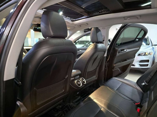 Alfa Romeo Stelvio * BASE SPORT Q4 * CARFAX * ЦЕНА ДО БГ - автомобили, коли, обяви за нови и употребявани 12