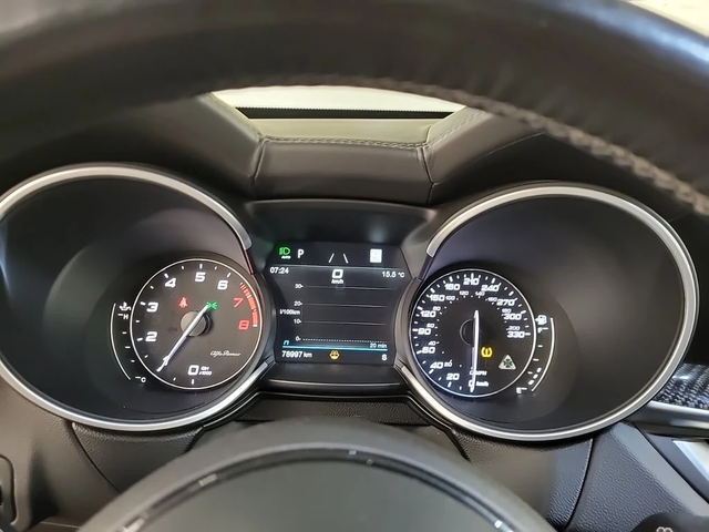 Alfa Romeo Stelvio * QUADRIFOGLIO * CARFAX * ЦЕНА ДО БГ - автомобили, коли, обяви за нови и употребявани 9