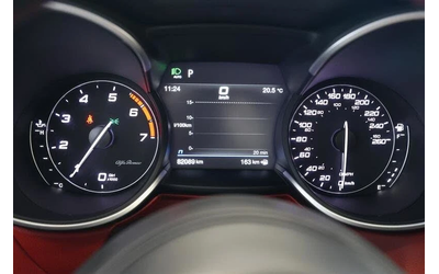 alfa-romeo-stelvio - 5