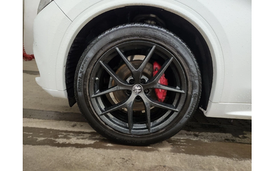 Alfa Romeo Stelvio TI С РЕГИСТРАЦИЯ & АВТО КРЕДИТ - автомобили, коли, обяви за нови и употребявани 7