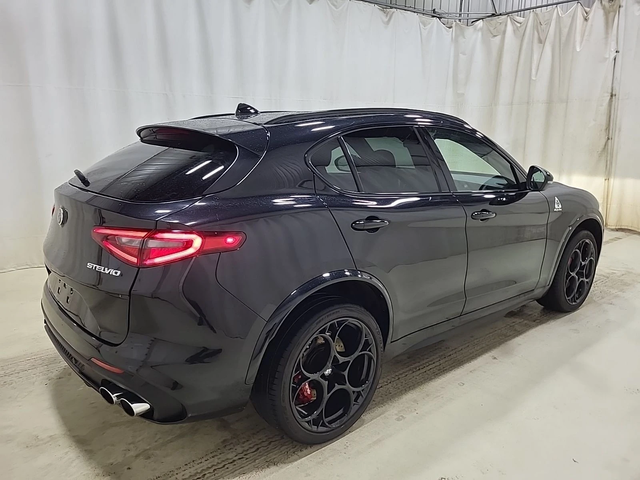 Alfa Romeo Stelvio QUADROFOLIO С РЕГИСТРАЦИЯ & АВТО КРЕДИТ - автомобили, коли, обяви за нови и употребявани 2