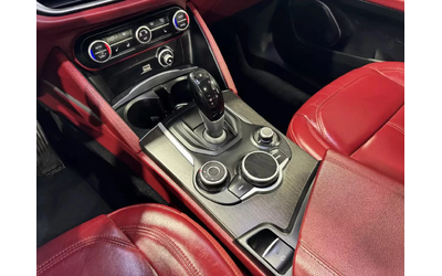 Alfa Romeo Stelvio TI| CARFAX| КРАЙНА ЦЕНА| ВИДЕО - автомобили, коли, обяви за нови и употребявани 11