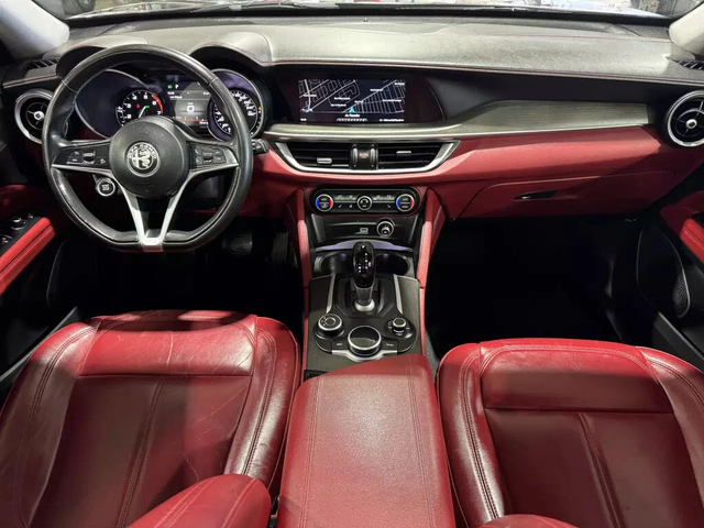 Alfa Romeo Stelvio TI| CARFAX| КРАЙНА ЦЕНА| ВИДЕО - автомобили, коли, обяви за нови и употребявани 4