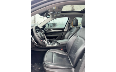 Alfa Romeo Stelvio - автомобили, коли, обяви за нови и употребявани 12