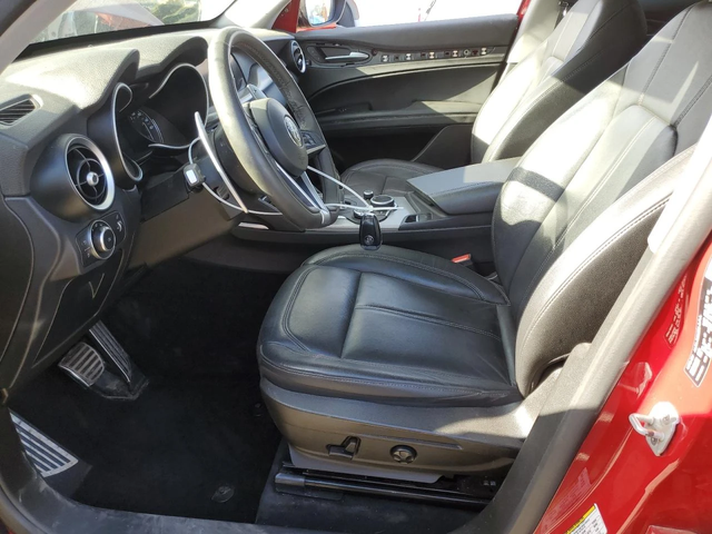 Alfa Romeo Stelvio * КОЖА* ПОДГРЕВ* LED* AWD* - автомобили, коли, обяви за нови и употребявани 6