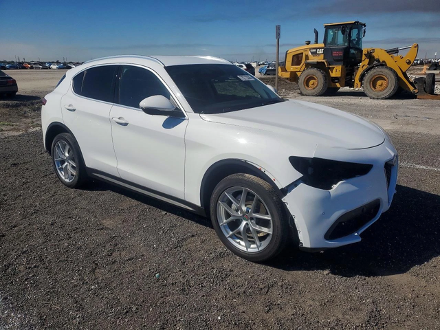 Alfa Romeo Stelvio * Q4* КОЖА* ПОДГРЕВ* НАВИ* ЛЕД* - автомобили, коли, обяви за нови и употребявани 3