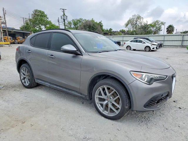 Alfa Romeo Stelvio SPORT - автомобили, коли, обяви за нови и употребявани 4
