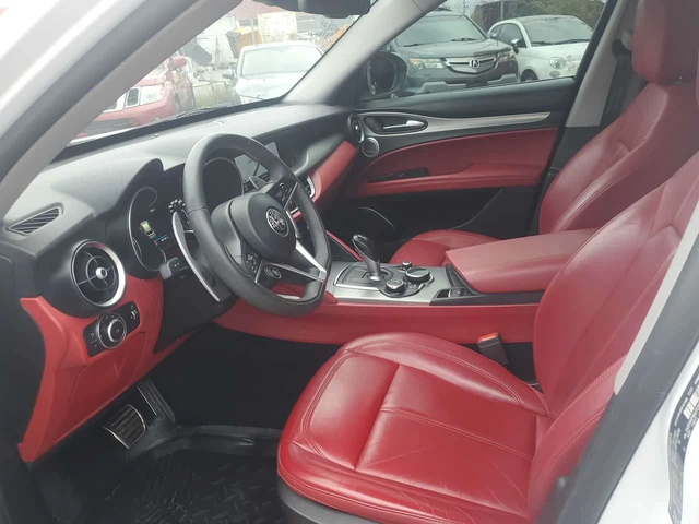 Alfa Romeo Stelvio * Sport * ПОДГРЕВИ* ПАНОРАМА* - автомобили, коли, обяви за нови и употребявани 4