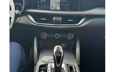 Alfa Romeo Stelvio * Veloce * 2 КЛЮЧА* ПОДГРЕВ* KEYLESS* PANO* - автомобили, коли, обяви за нови и употребявани 8