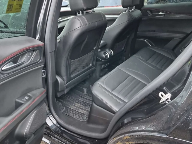 Alfa Romeo Stelvio * ESTREMA * ДИСТРОНИК* КАМЕРА* ПАНОРАМА* - автомобили, коли, обяви за нови и употребявани 11