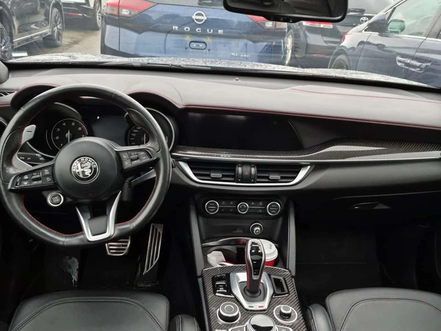 Alfa Romeo Stelvio * ESTREMA * ДИСТРОНИК* КАМЕРА* ПАНОРАМА* - автомобили, коли, обяви за нови и употребявани 9