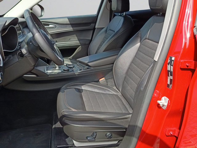 Alfa Romeo Stelvio - автомобили, коли, обяви за нови и употребявани 13