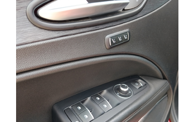 Alfa Romeo Stelvio - автомобили, коли, обяви за нови и употребявани 8