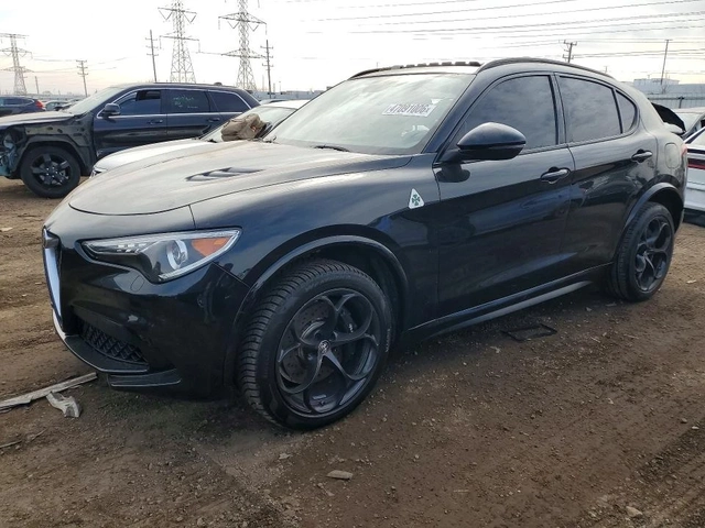 Alfa Romeo Stelvio QUADRIFOGLIO 505HP* HARMAN* DISTRONIC* KEYLESS* ПО - автомобили, коли, обяви за нови и употребявани 0