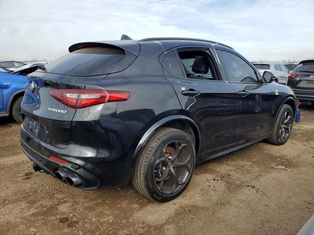 Alfa Romeo Stelvio QUADRIFOGLIO 505HP* HARMAN* DISTRONIC* KEYLESS* ПО - автомобили, коли, обяви за нови и употребявани 5