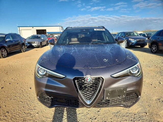 Alfa Romeo Stelvio TI| HARMAN&KARDON| DISTRONIC| ПАНО| - автомобили, коли, обяви за нови и употребявани 0