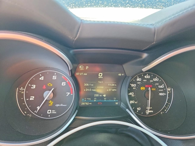 Alfa Romeo Stelvio TI| HARMAN&KARDON| DISTRONIC| ПАНО| - автомобили, коли, обяви за нови и употребявани 8
