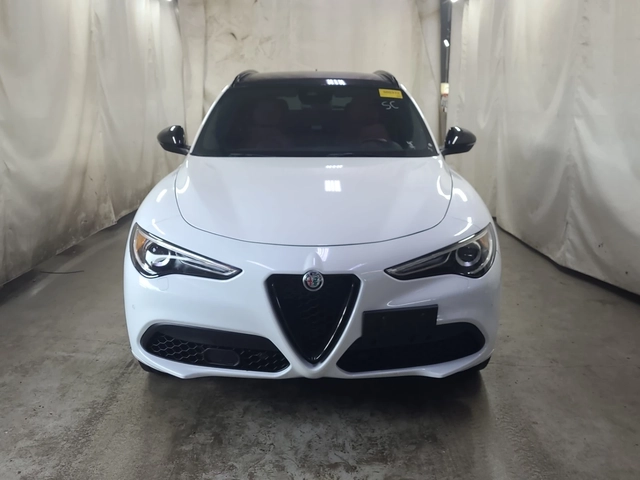 Alfa Romeo Stelvio Veloce * ПАНОРАМА * 2 КЛЮЧА * СЕРВИЗНА ИСТ - автомобили, коли, обяви за нови и употребявани 2