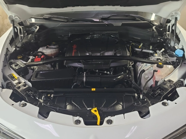 Alfa Romeo Stelvio Veloce * ПАНОРАМА * 2 КЛЮЧА * СЕРВИЗНА ИСТ - автомобили, коли, обяви за нови и употребявани 8