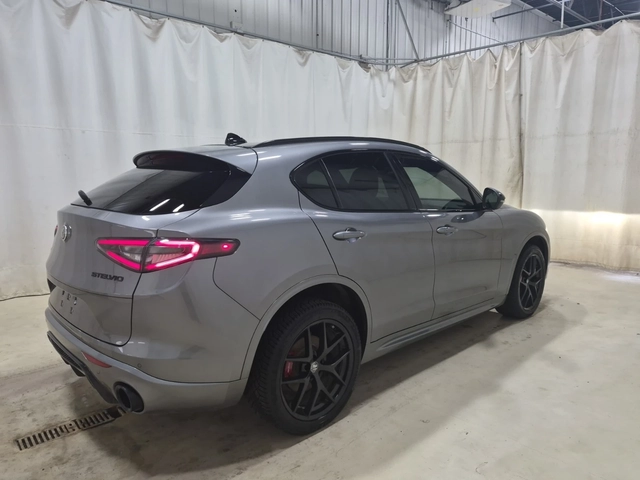 Alfa Romeo Stelvio TI SPORT 2.0T * * CARFAX * * АВТО КРЕДИТ * * - автомобили, коли, обяви за нови и употребявани 2
