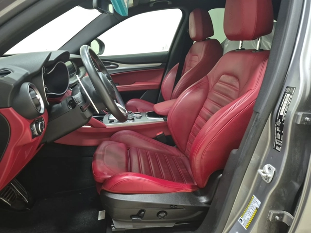 Alfa Romeo Stelvio TI SPORT 2.0T * * CARFAX * * АВТО КРЕДИТ * * - автомобили, коли, обяви за нови и употребявани 4