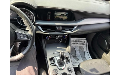 Alfa Romeo Stelvio To SPORT / CARFAX - автомобили, коли, обяви за нови и употребявани 6