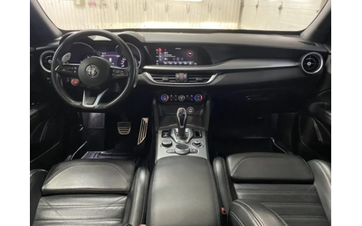 Alfa Romeo Stelvio - автомобили, коли, обяви за нови и употребявани 13