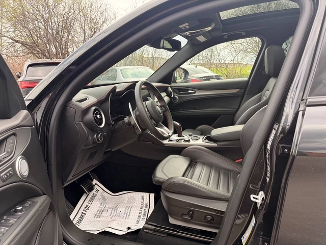 Alfa Romeo Stelvio COMPETEZIONE PACKAGE* AWD* - автомобили, коли, обяви за нови и употребявани 4