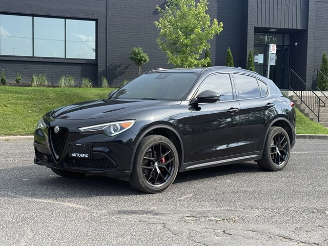 Alfa Romeo Stelvio Ti AWD* HARMAN KARDON* DISTRONIC* PANORAMA* - автомобили, коли, обяви за нови и употребявани 0